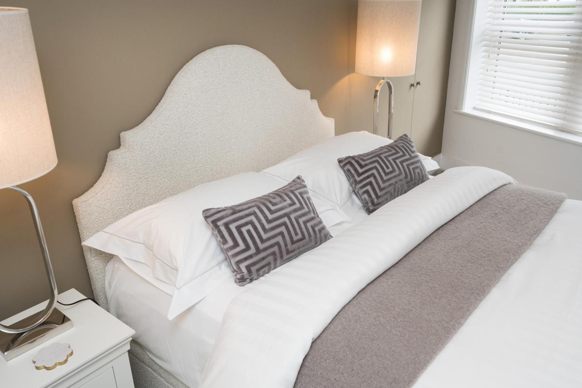 Sixtytwo By Harrogate Serviced Apartments ภายนอก รูปภาพ